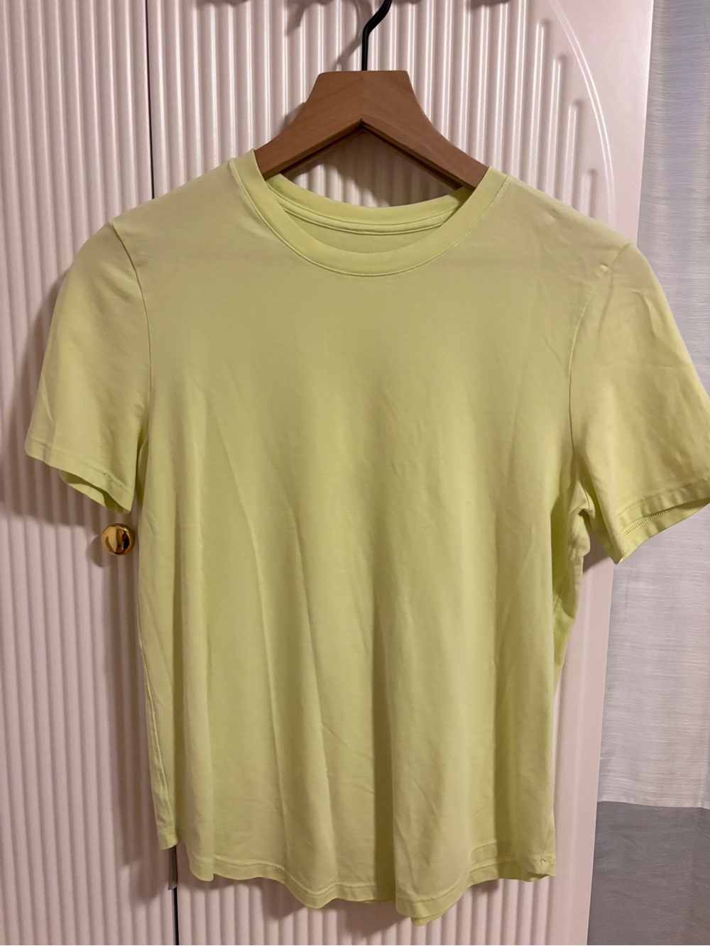 Women’s Lululemon Crew Neck T-Shirt in highlighter Yellow